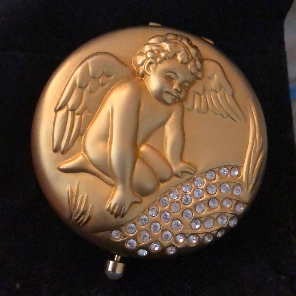 Estes Lauder Angel Compact June Pearl